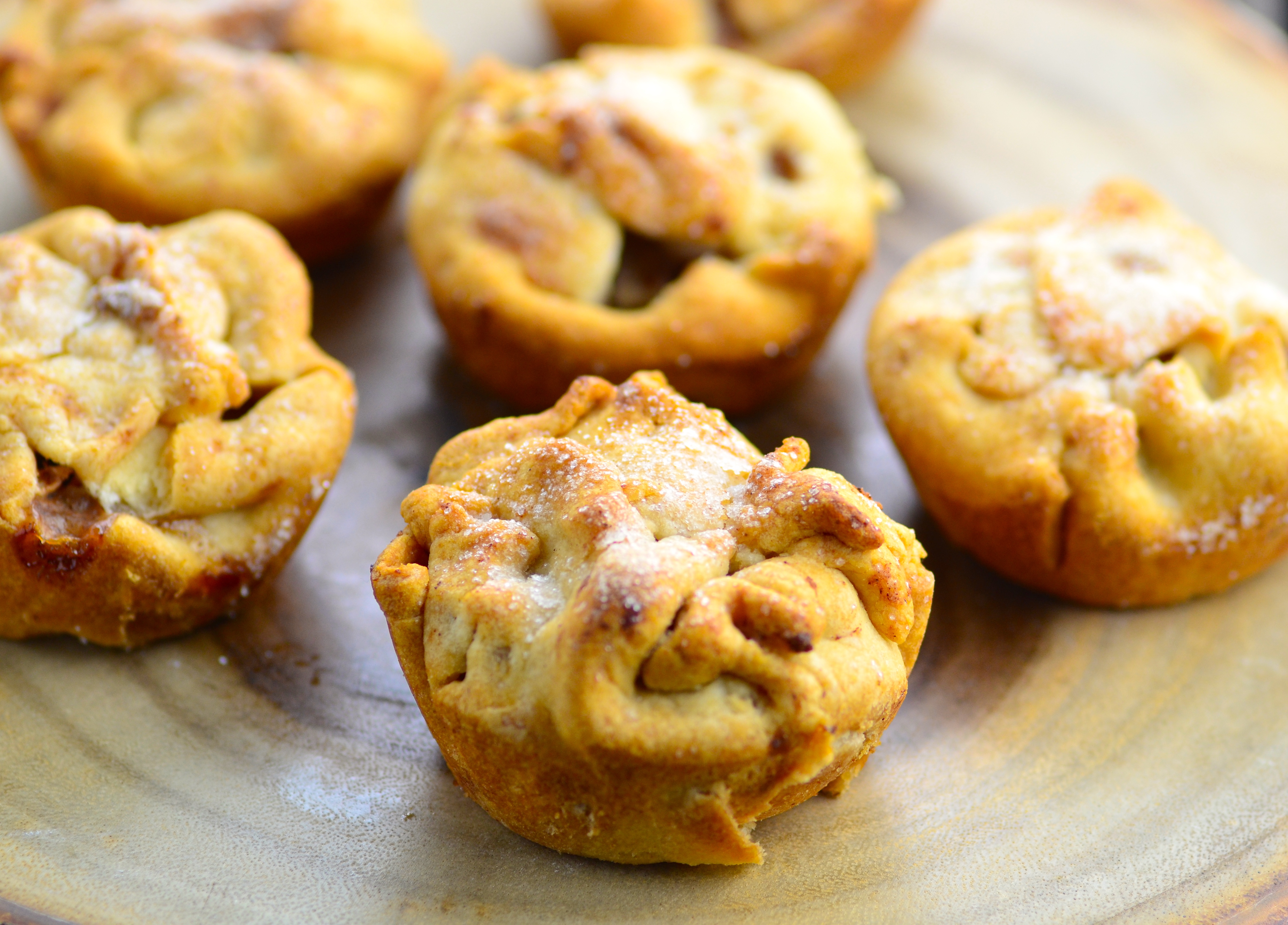 Mini Apple Pies (So Easy, Not Much Hassle!)